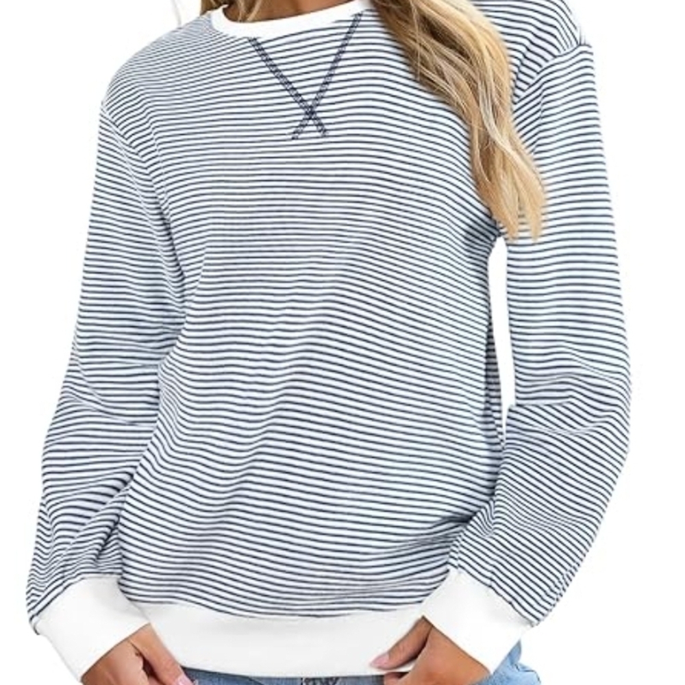 Shewin Crewneck Blue And White Striped Sweatshirt Womens M‎